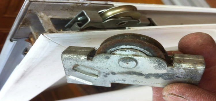 screen door roller repair in Murrieta